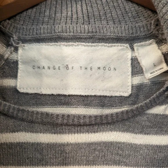 🔥Final ANTHROPOLOGIE‎ Change of the Moon Cowl Neck Sweater Gray /Ivory Stripe … - Picture 5 of 8